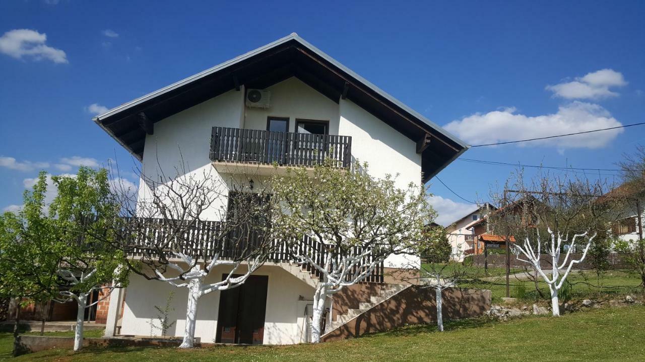 Apartment Silvia Slunj Exterior photo